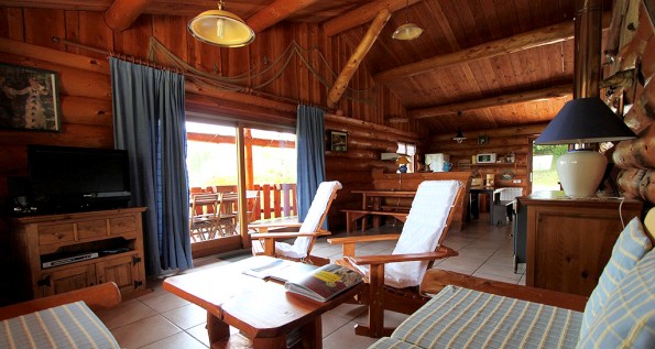 Gite insolites: Domaine de la Vergnolle "Fustes en bois le pêcheur", Roches - photo 7