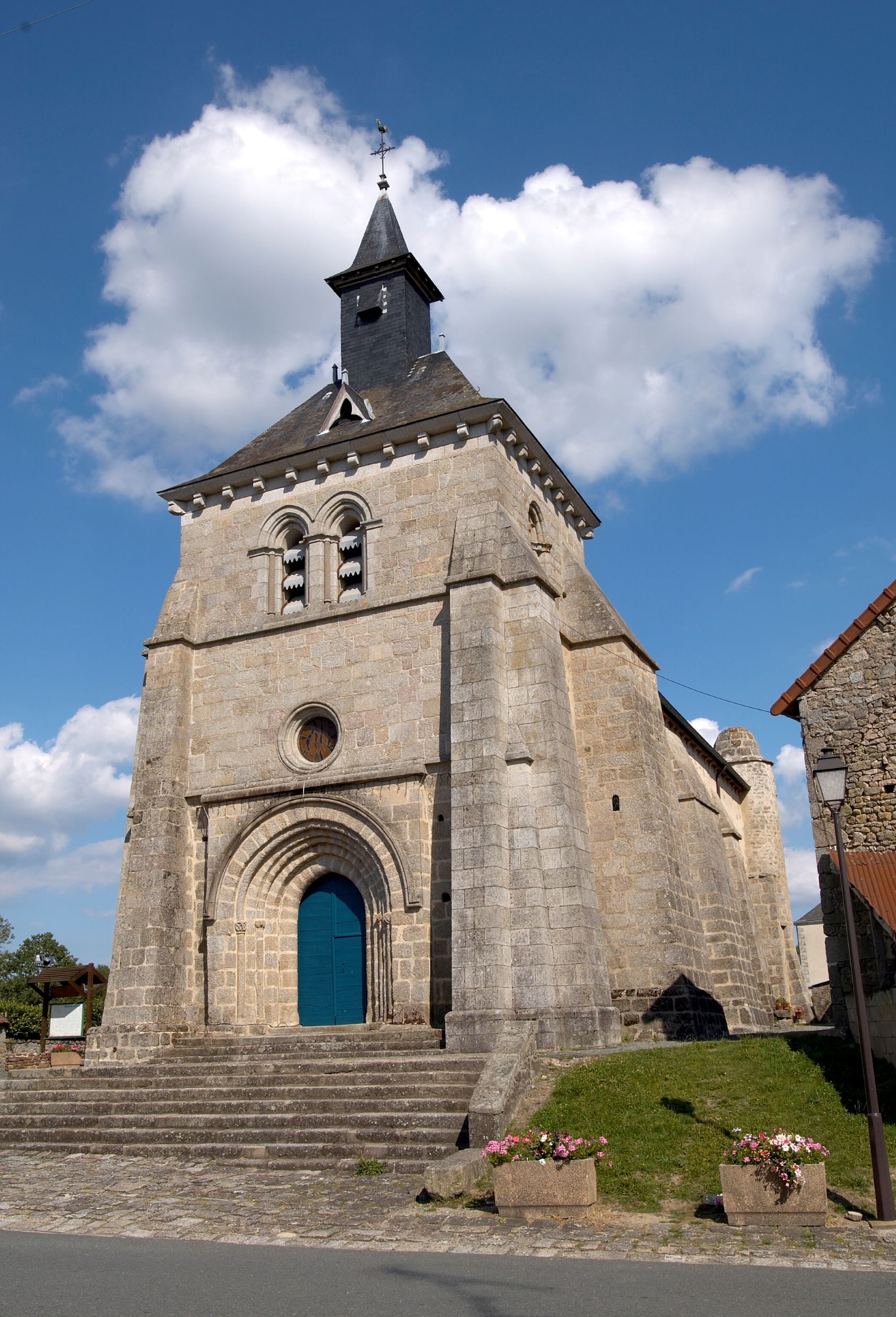 Eglise St Pierre - Roches