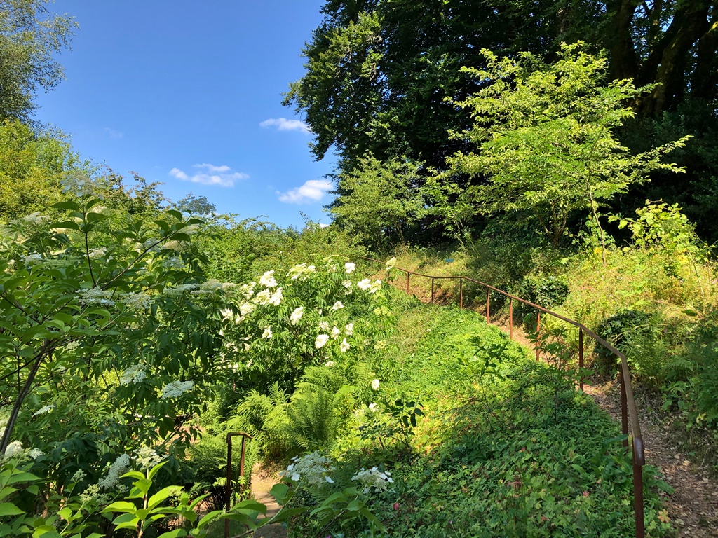 Jardin de Val Maubrune, La Brionne