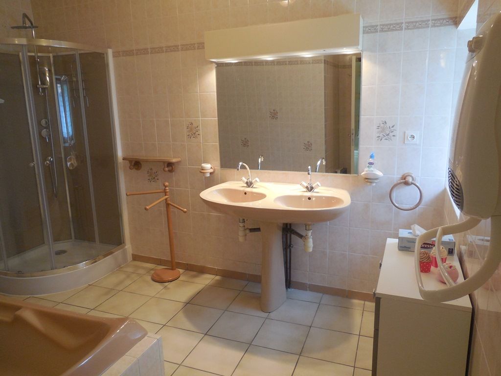 La Maison de Joséphine - location 6 personnes, Anzême - photo 14