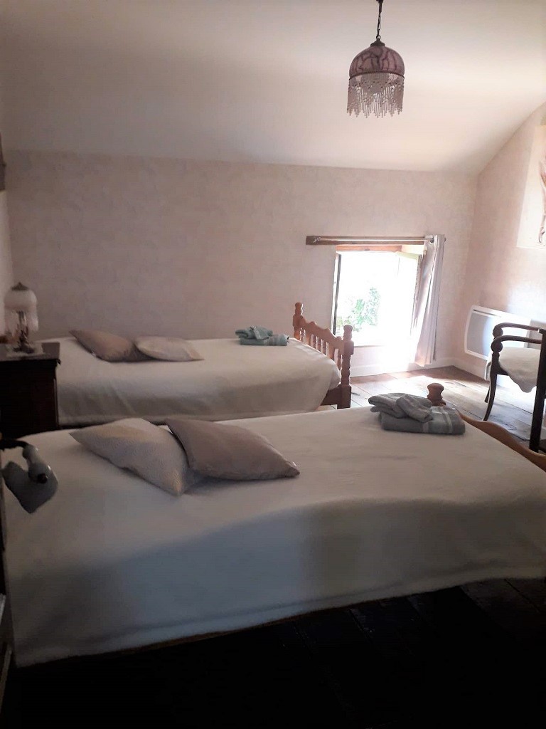 Location de Malory et Sébastien, Bussière-Dunoise - photo 8