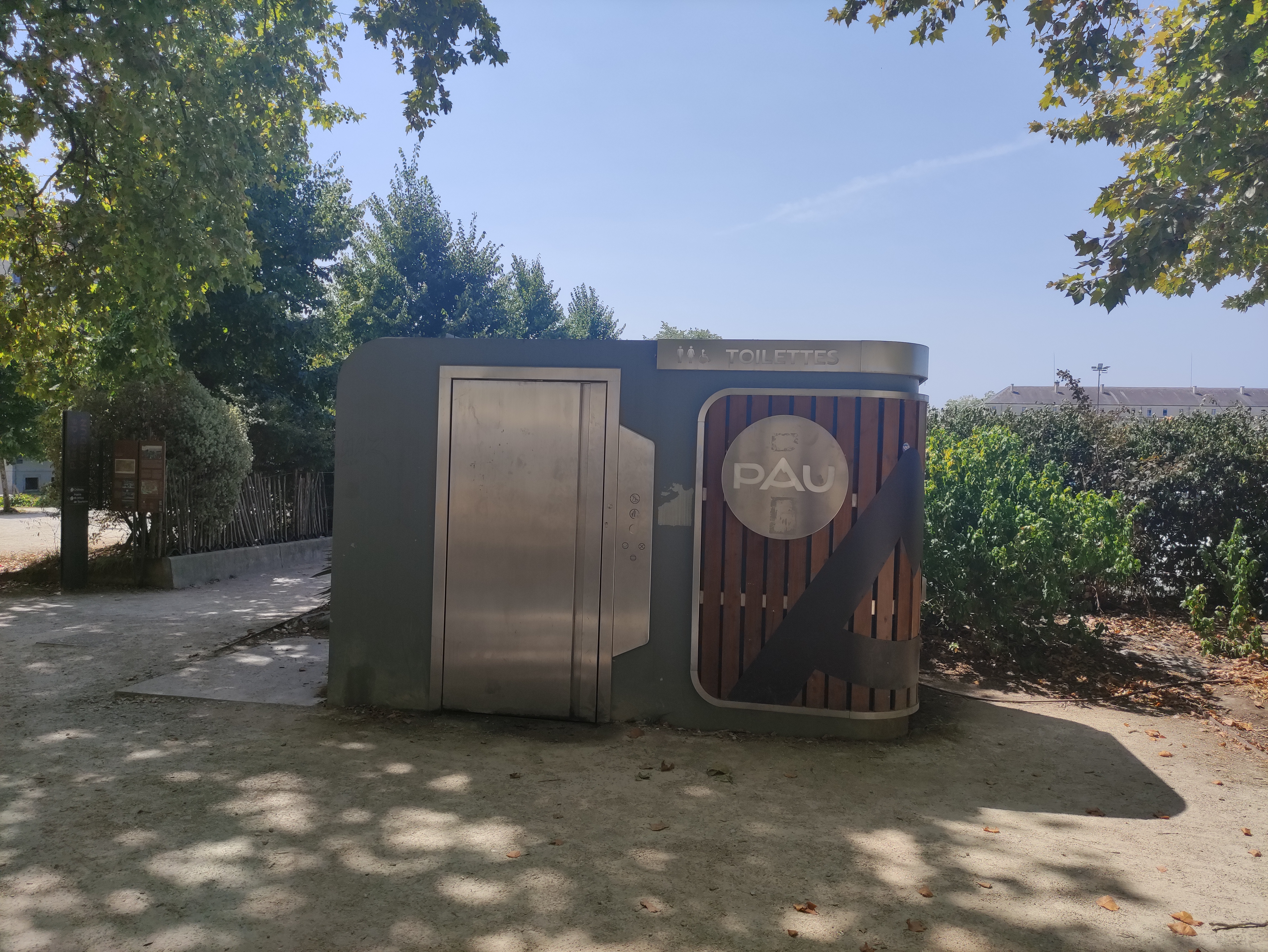 Toilettes Verdun Sud — photo 2