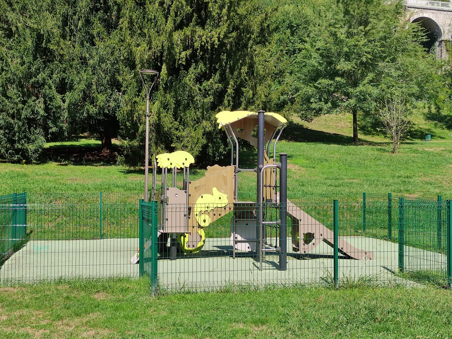Aire de jeux - Stade Tissié