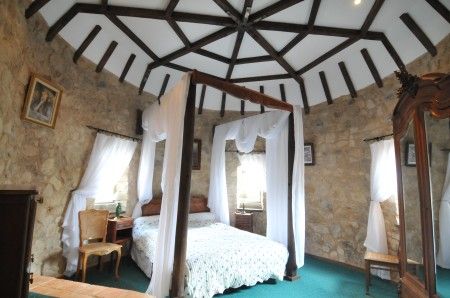 Hôtel Restaurant Domaine de Vareilles