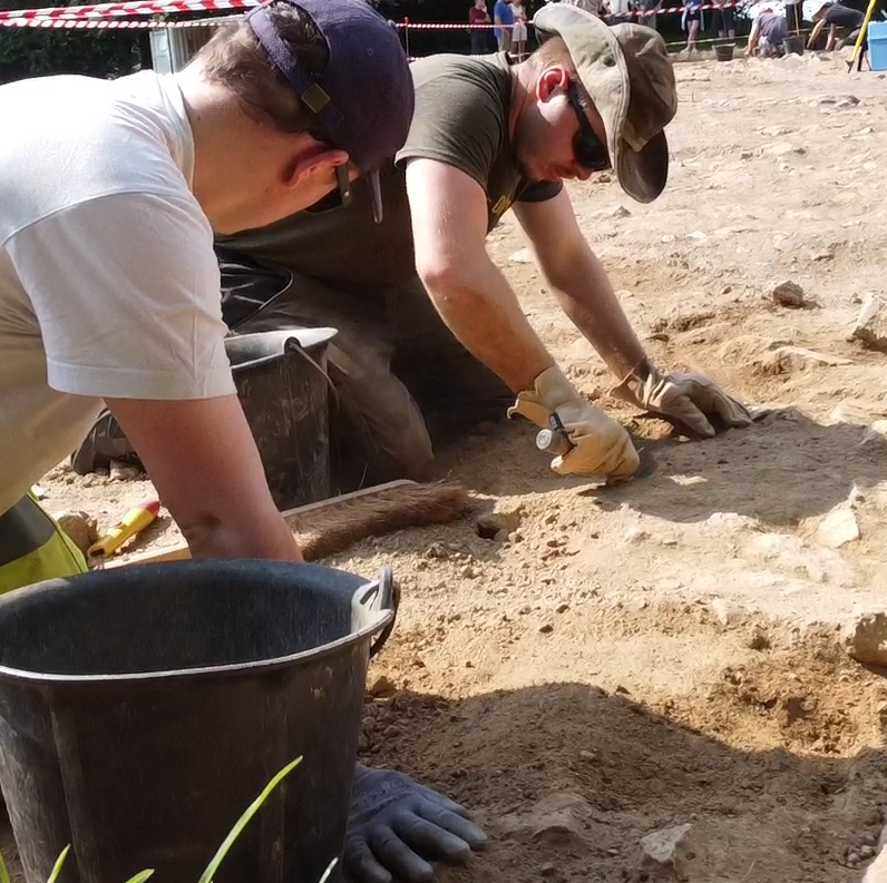 Visite du chantier de fouilles archéologiques de Bridiers — visuel événement