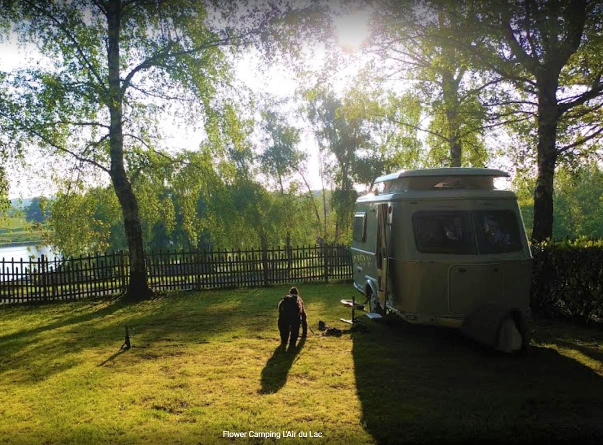 Camping L'Air du Lac, Saint-Hilaire-les-Places - photo 2