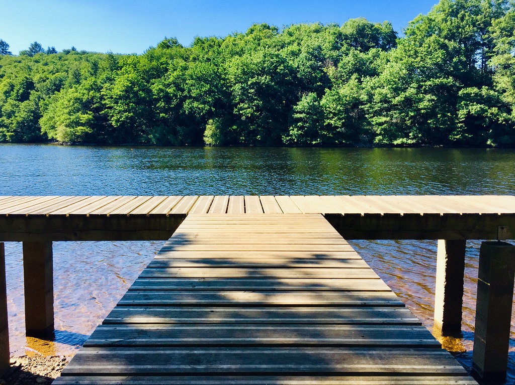 Le lac de Sainte-Hélène, à Bujaleuf