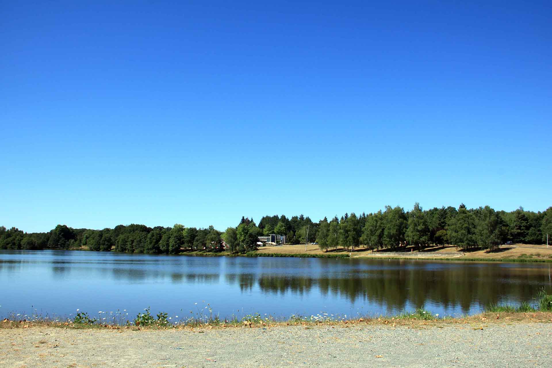 Plan d'eau de Ladignac le long - photo 4