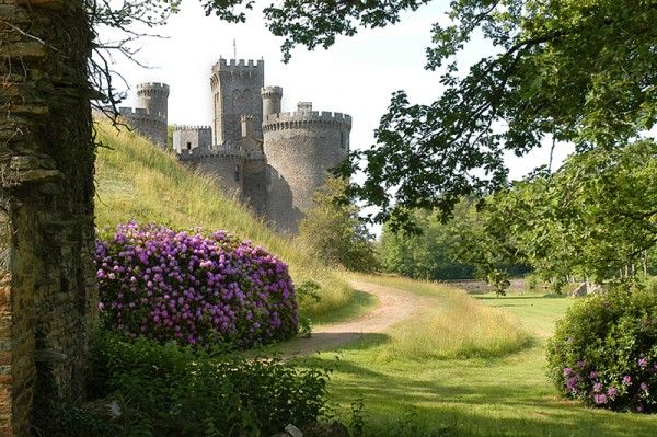 Sentier de Montbrun, Dournazac