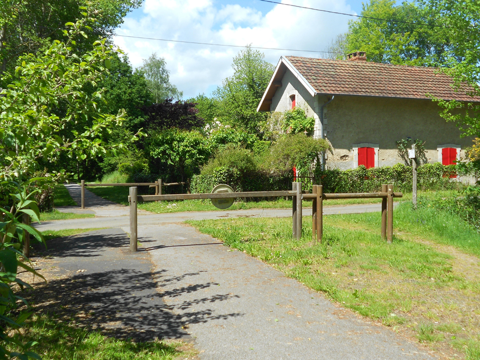 La Voie Verte des Hauts de Tardoire, Châlus - photo 9