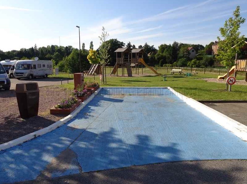 Aire d'accueil camping-car - photo 2