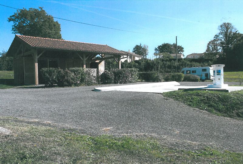 Aire de camping-car de Javerdat - photo 4