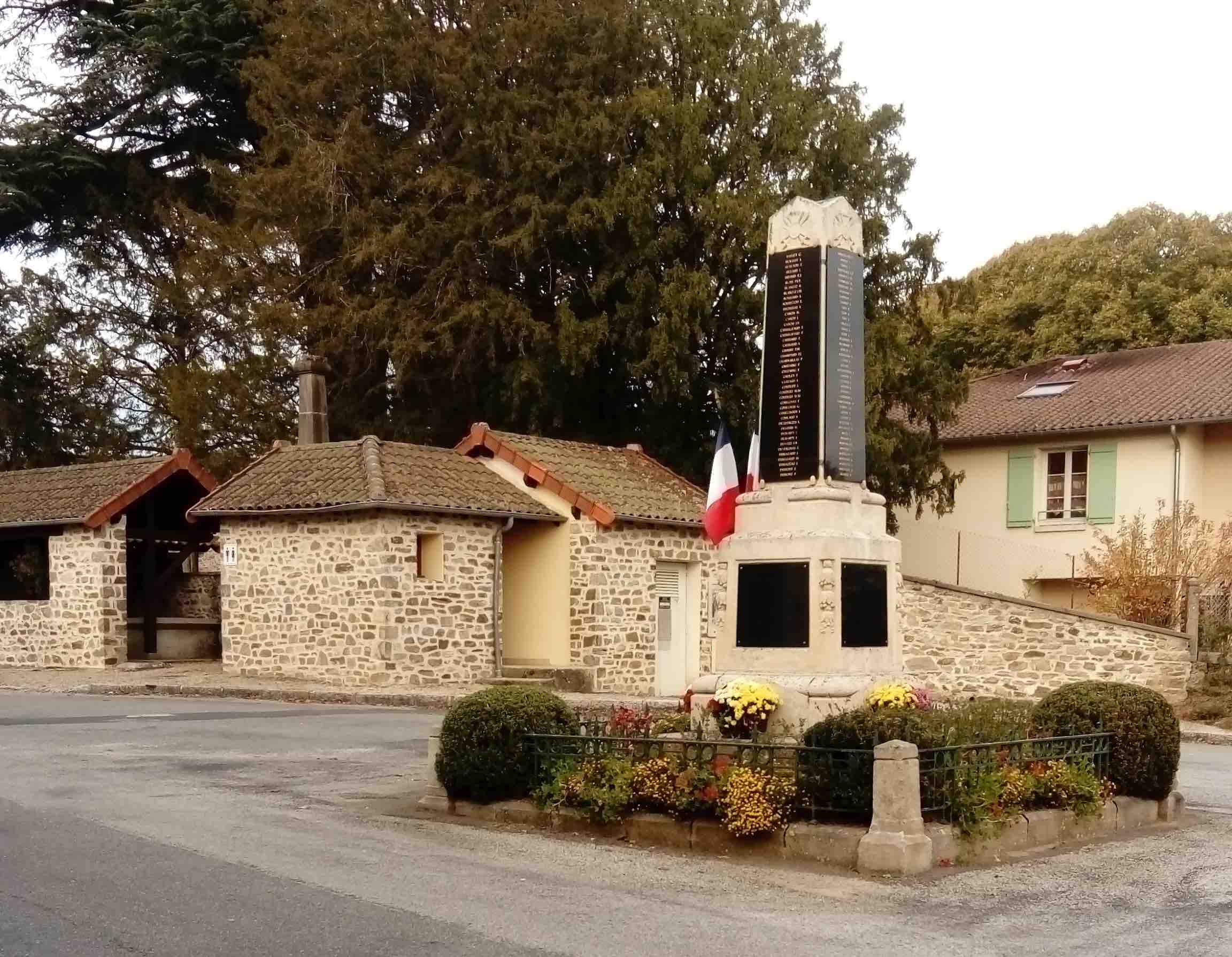 Sentier Puy du Thé - piste 4, Neuvic-Entier