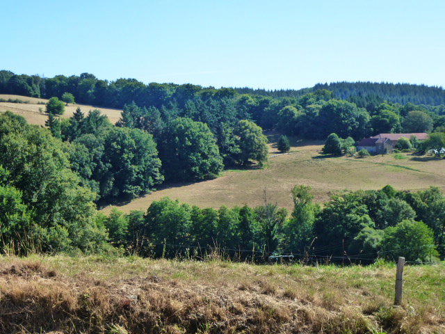 Sentier entre architecture et nature, Châteauneuf-la-Forêt - photo 4