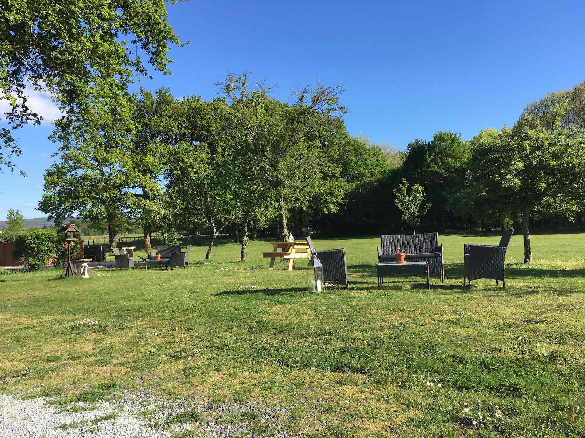 Aire d'accueil camping-car Fonclaire - photo 3