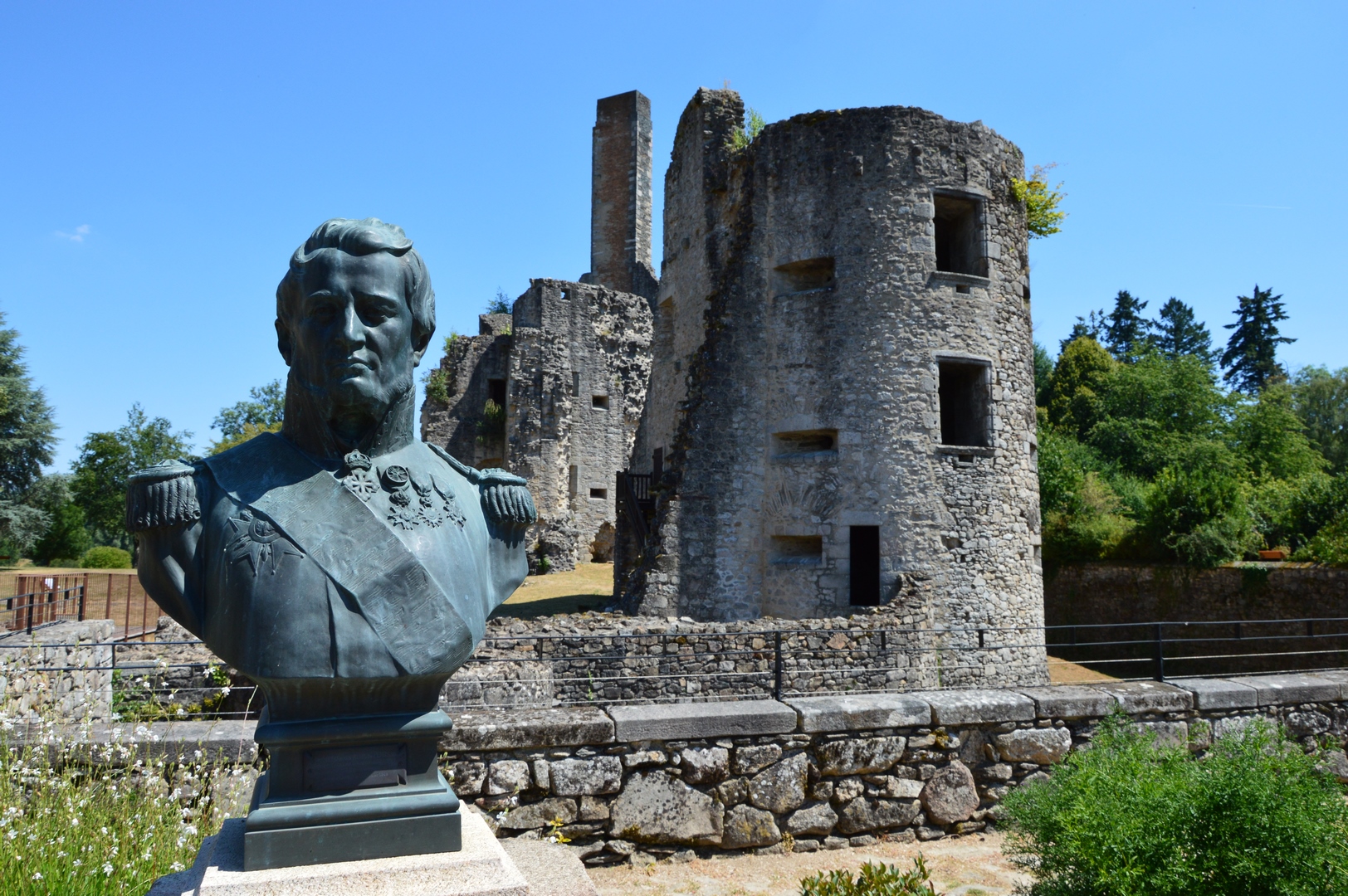 Boucle Les Cars-Bussière-Galant-Lastours