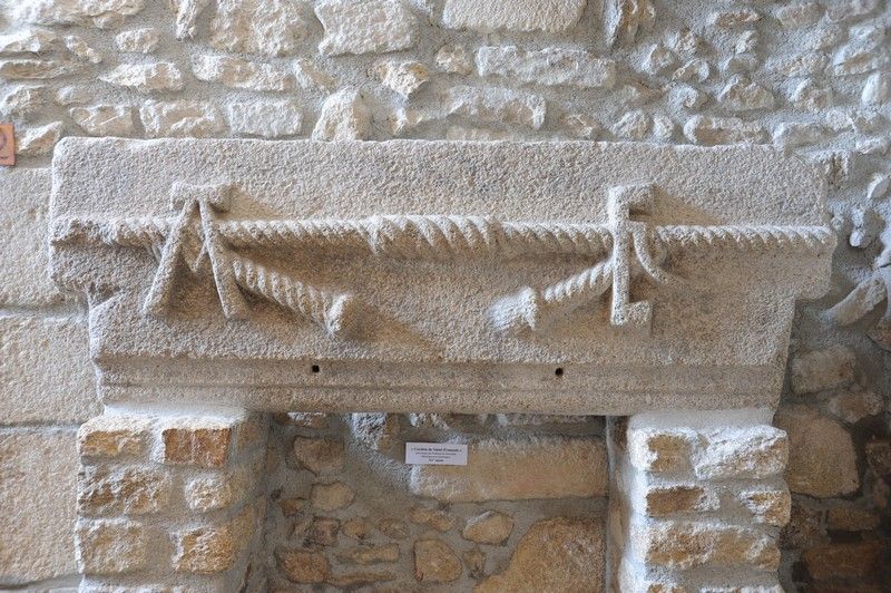 Château de Monisme : fenêtre, Bessines-sur-Gartempe - photo 2