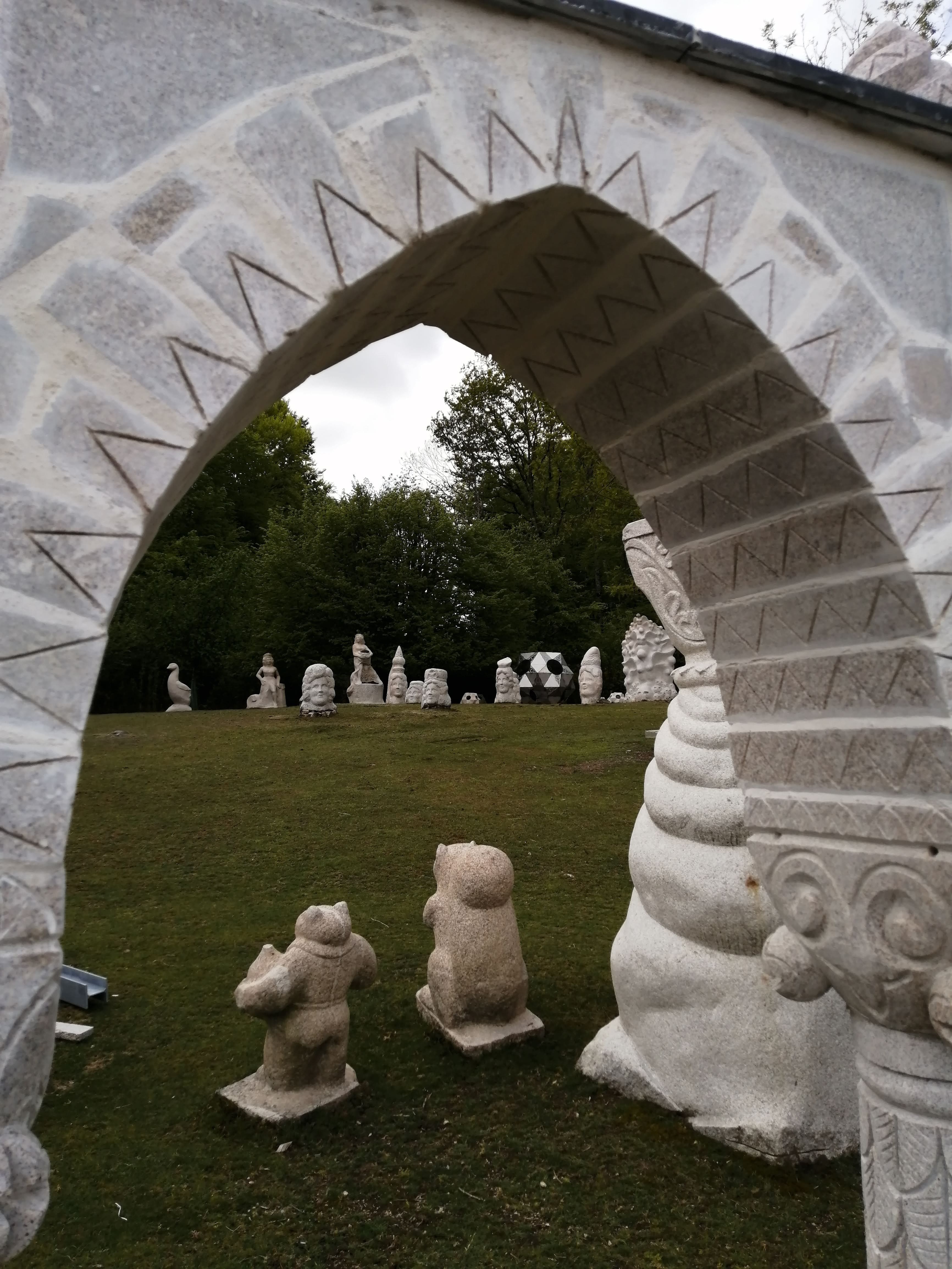 Les Pierres Initiatiques de Saint Nicolas, La Geneytouse