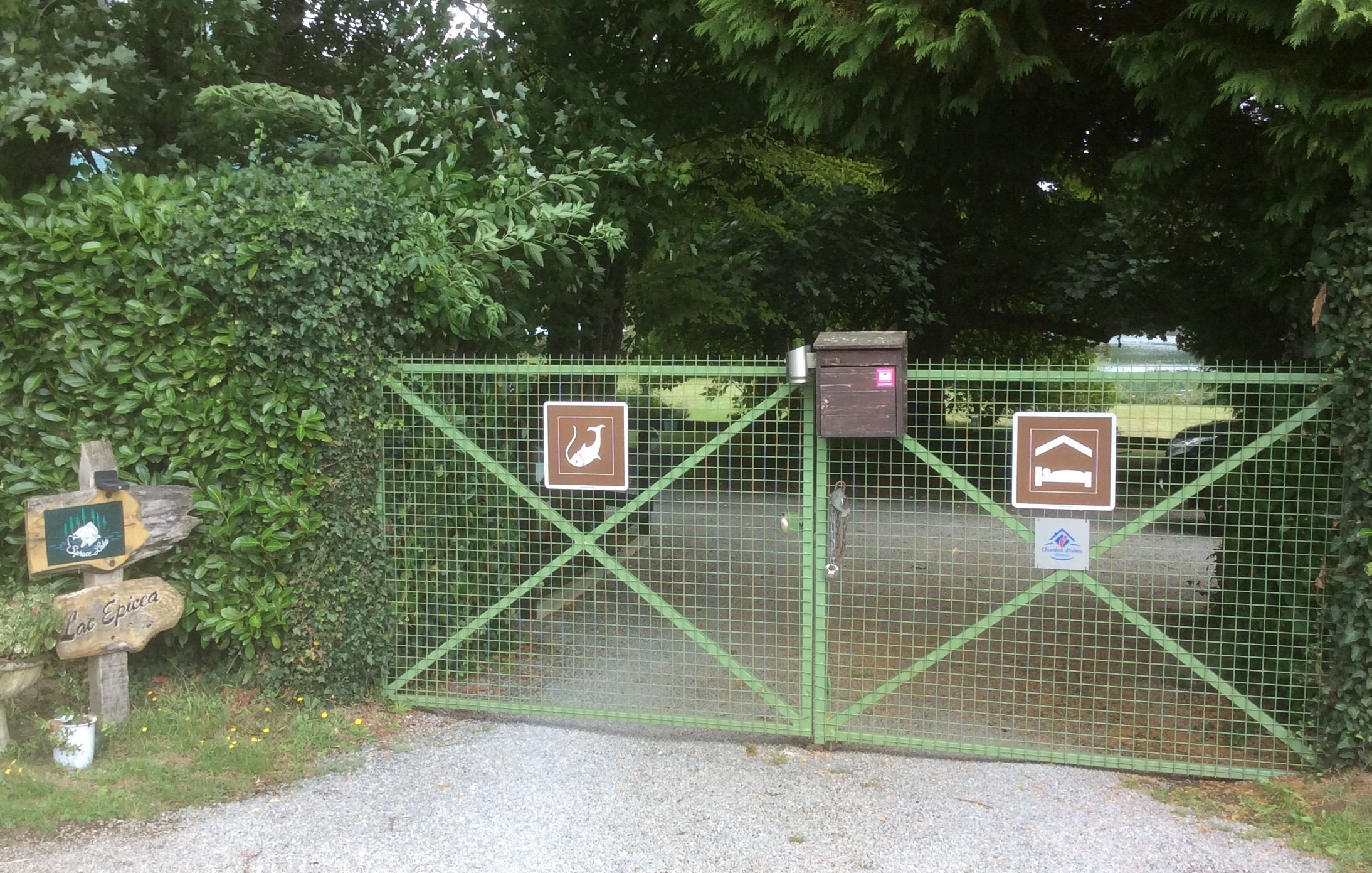 Spruce Lake, Sauviat-sur-Vige - photo 8