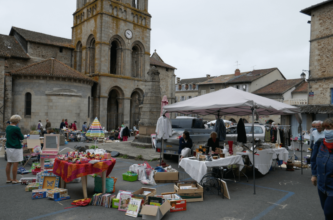 Vide-grenier, Saint-Léonard-de-Noblat - photo 2