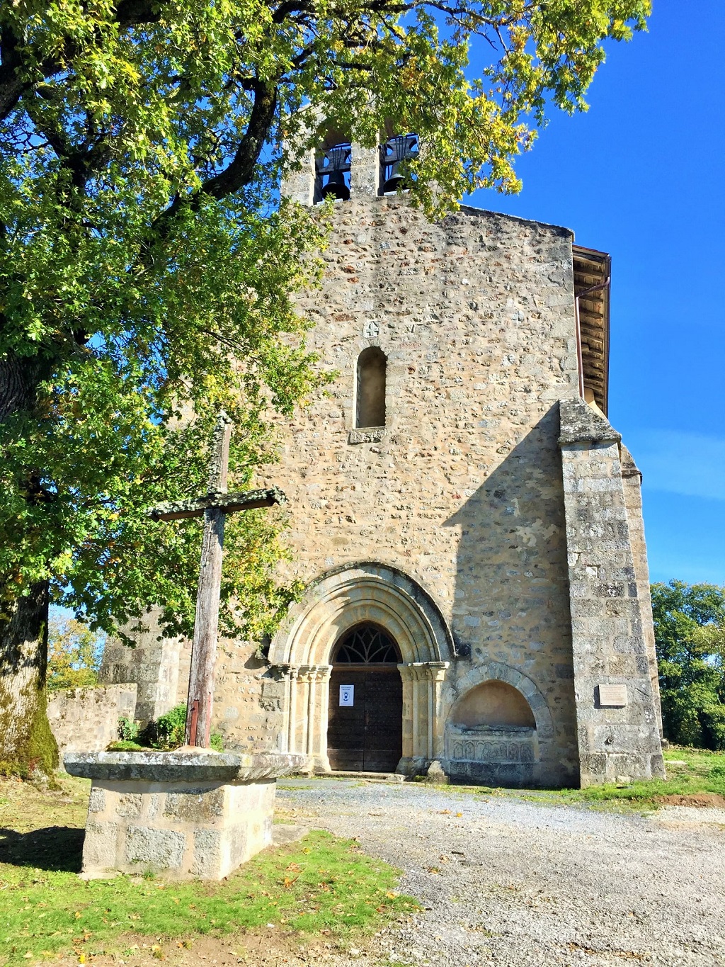 Eglises de Ste Anne St Priest, Sainte-Anne-Saint-Priest - photo 4