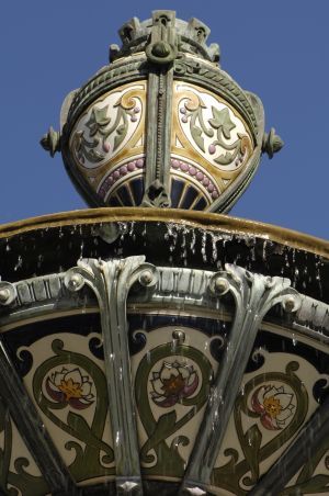 Fontaine de la place de l'Hôtel de Ville