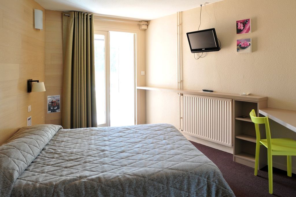 Cit'Hôtel Les Alizés - photo 2