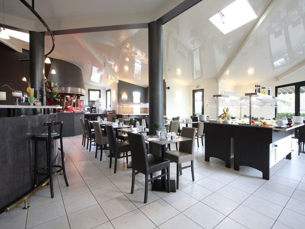 Hôtel Restaurant Kyriad Limoges Sud - photo 3