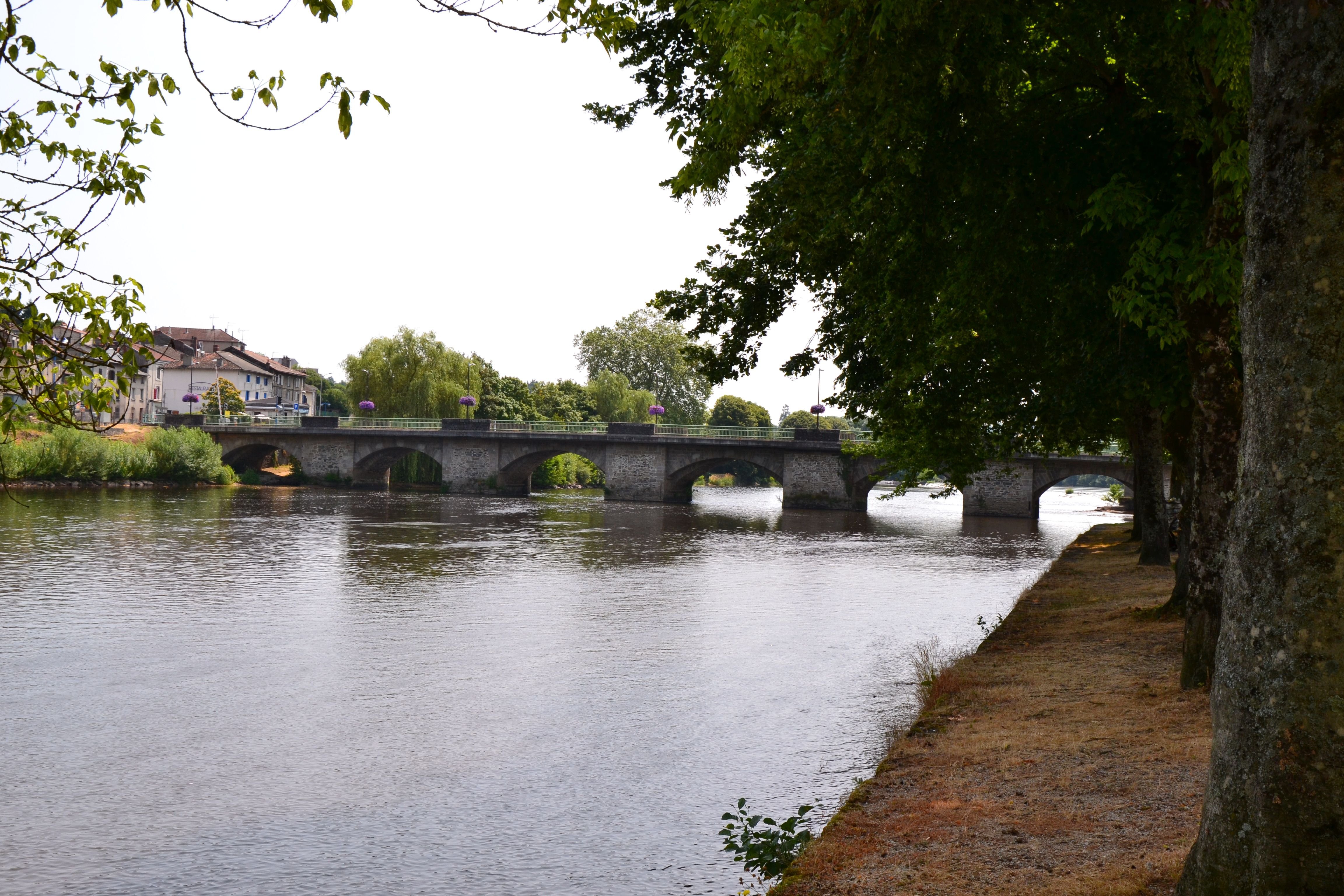 Pont d'Aixe sur Vienne, Aixe-sur-Vienne