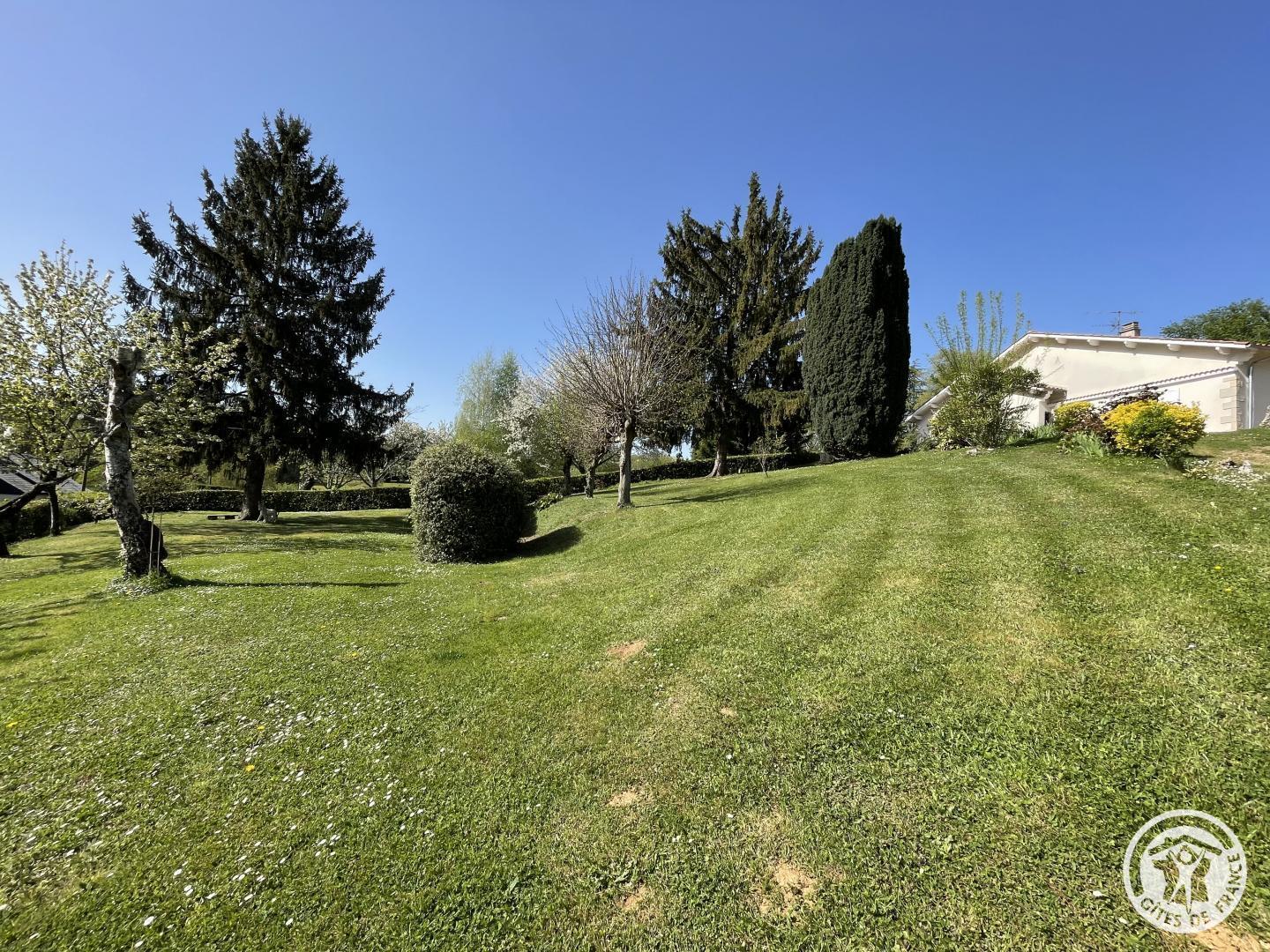Location Gîtes de France  - Réf : 19G3032, Chabrignac - photo 69