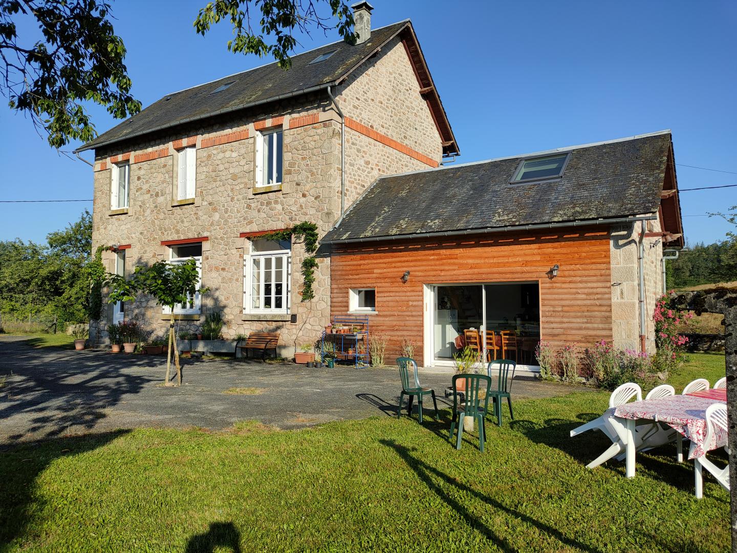 L'Ecole de Rouffiat, Sarran