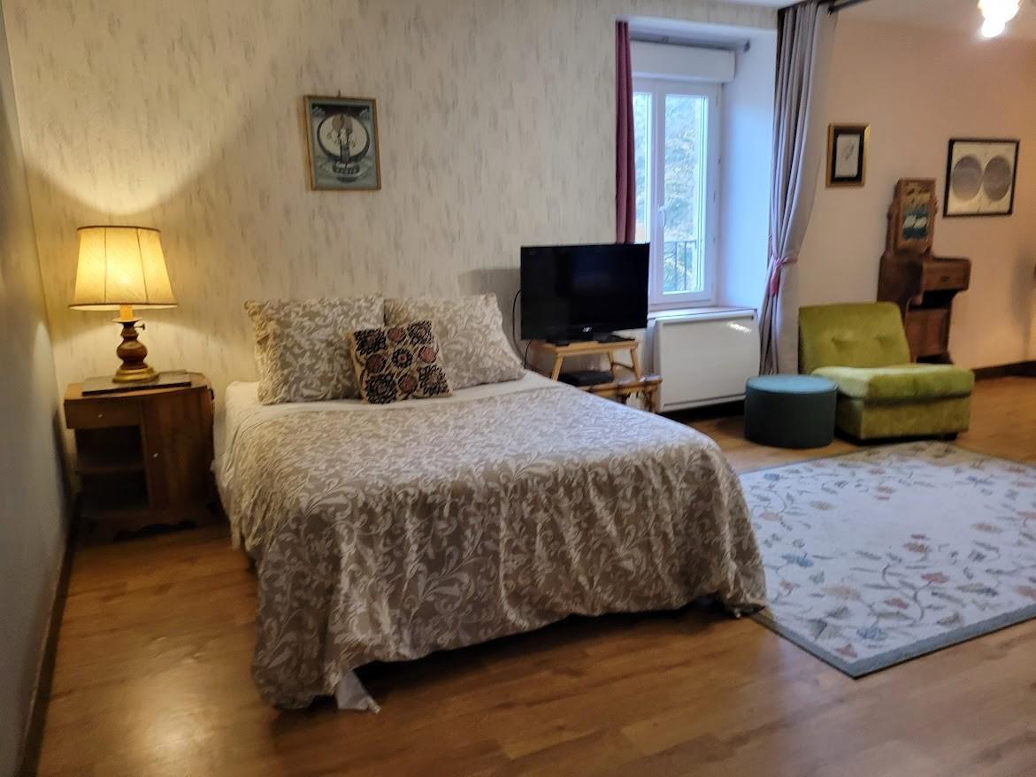 Chambre familiale, Treignac - photo 10