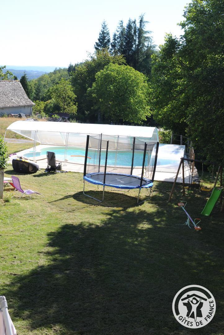 Location Gîtes de France  n° 19G5041, Camps-Saint-Mathurin-Léobazel - photo 85