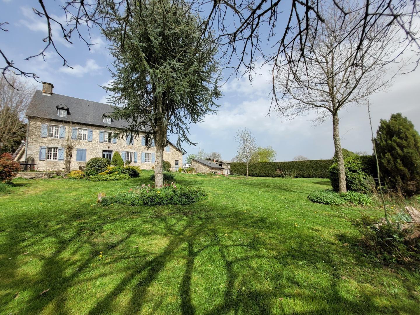 Chambres d'hôtes à la ferme d'Andregeat, Sarroux - Saint Julien - photo 10