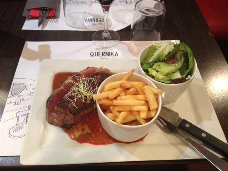 Bistrot restaurant bar Guernika