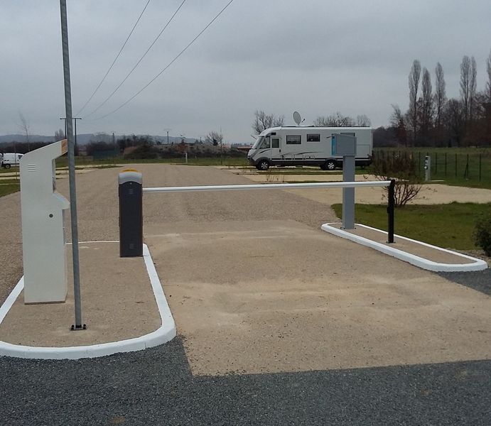 Aire municipale de Saint Germain et Mons, Saint-Germain-et-Mons - photo 4