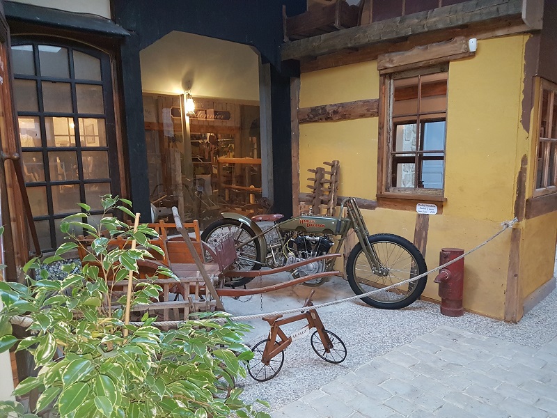 La Rue du Temps qui passe, Allas-les-Mines - photo 3