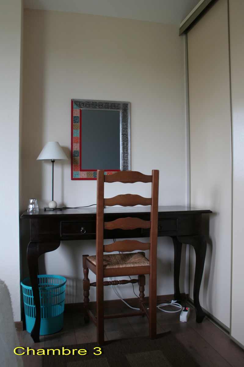 M. PEYRELONGUE Robert