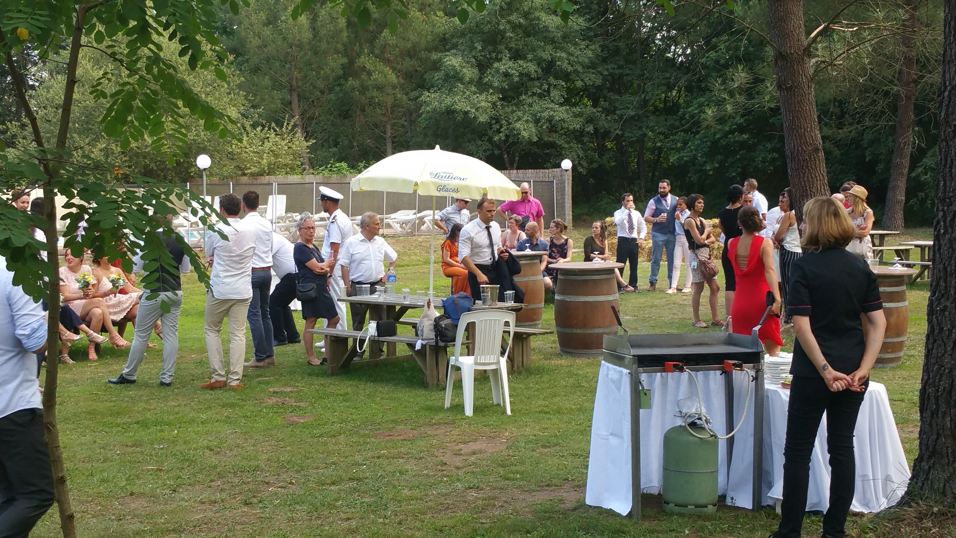 Les Palafitos, Luglon