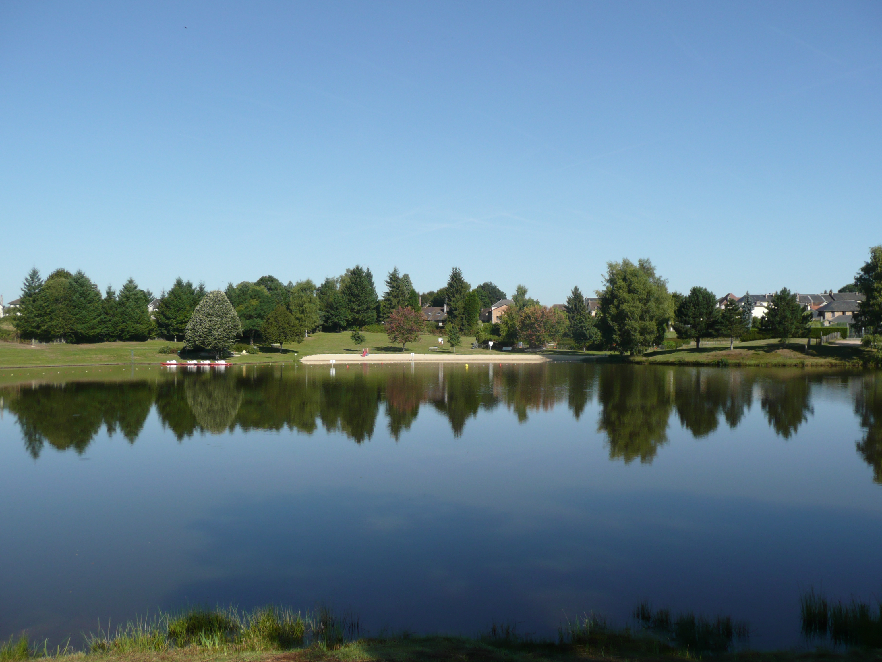 Etang de pêche 'de La Roche' Meuzac