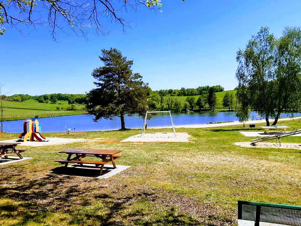 Plan d'eau de baignade de "Montréal" à Saint Germain Les Belles, Saint-Germain-les-Belles - photo 9