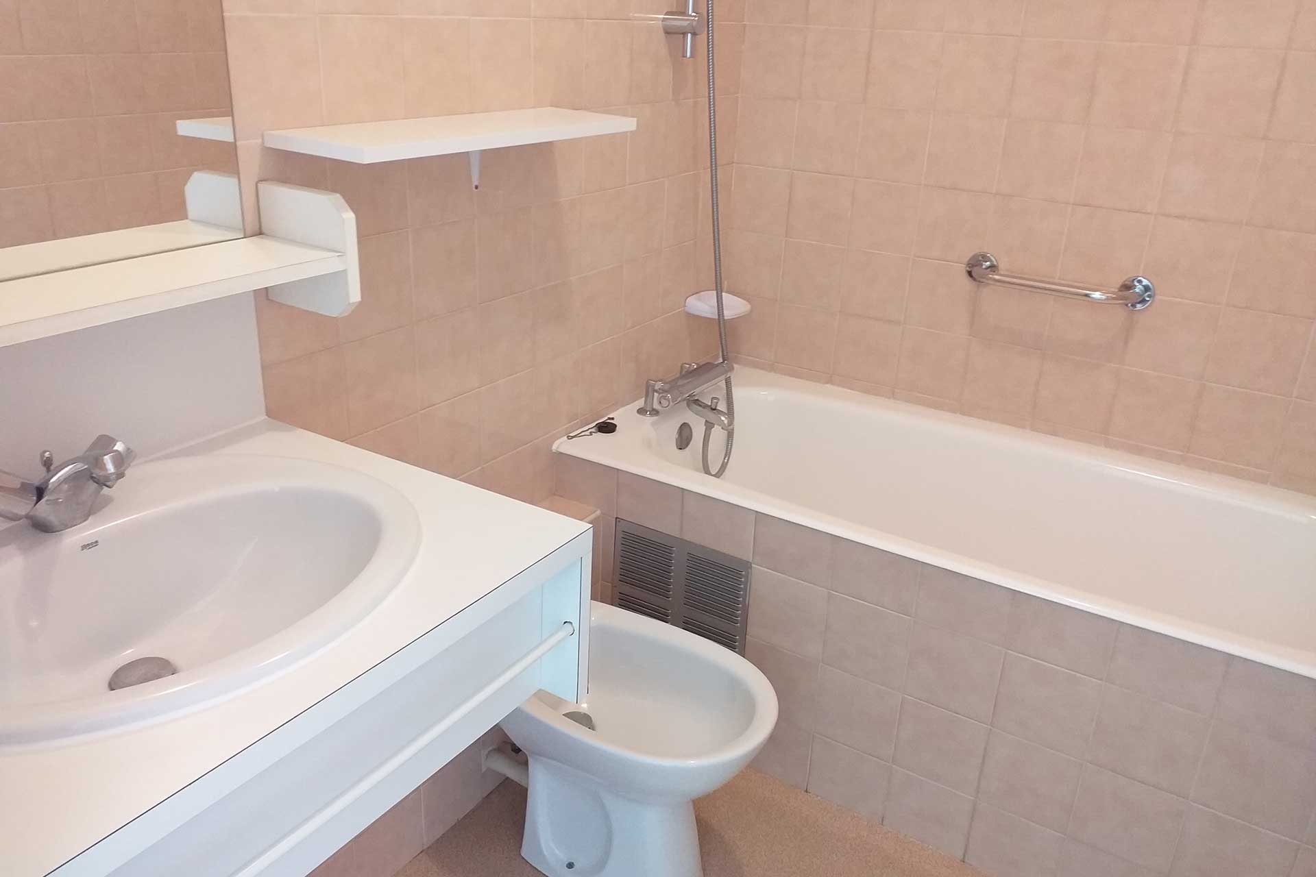 T1 - 1 à 2 pers. - SAR39/A - photo 4