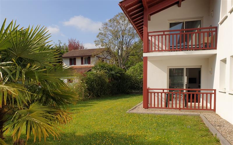 Location 58 Dorval - Baja