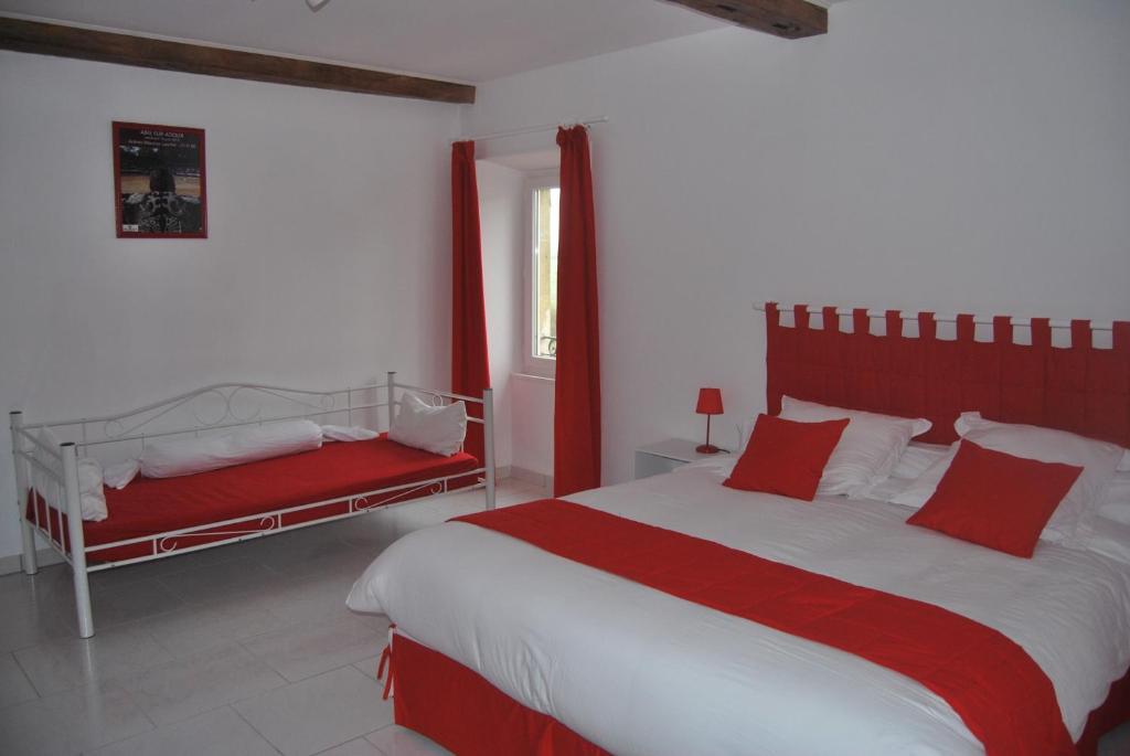 Au bord du Chemin La Prade, Miramont-Sensacq - photo 4