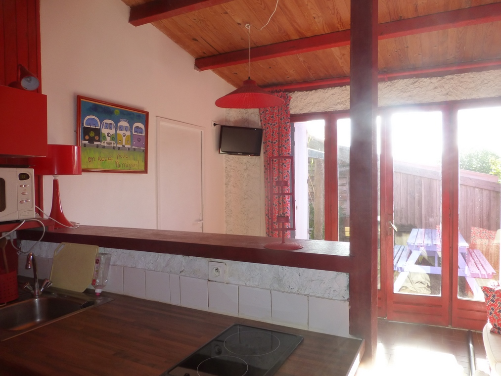 Amion Martine - CHARLINE