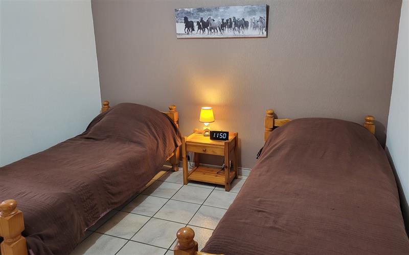 Location 115 Mendiburu 