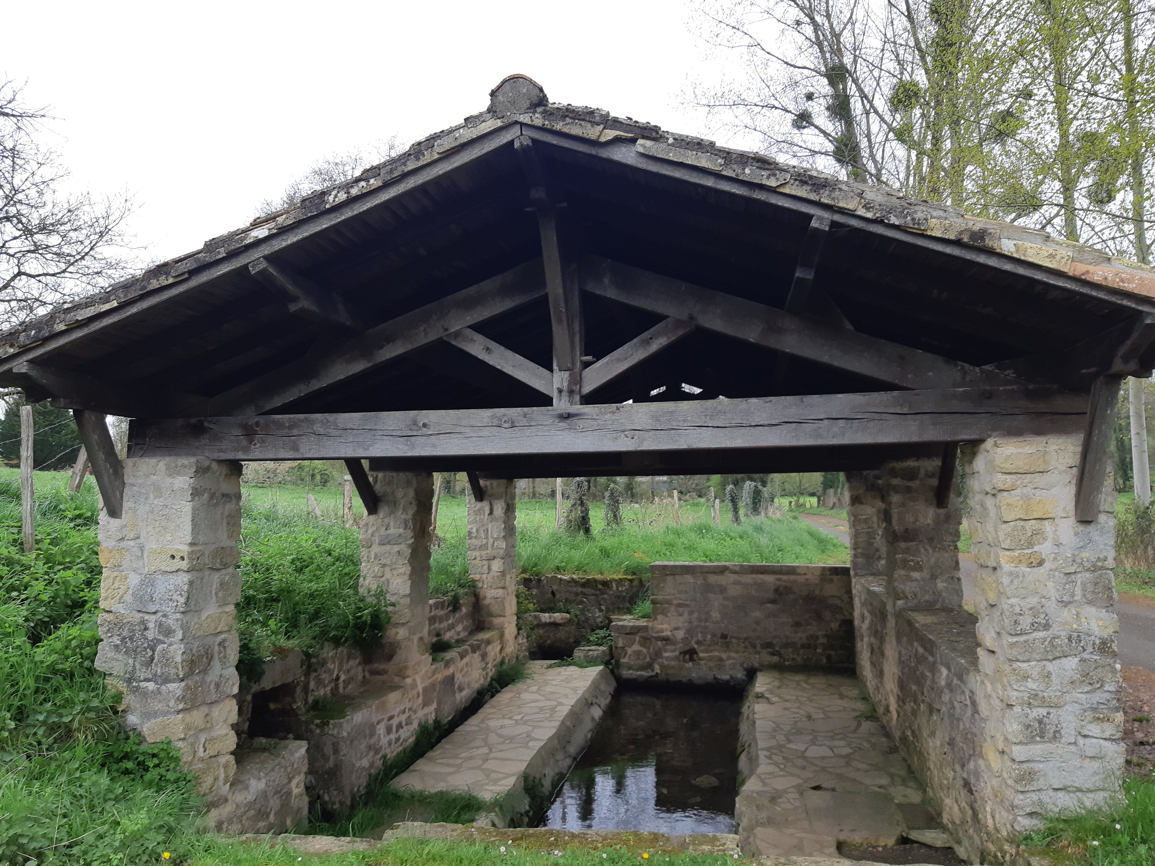Le lavoir de Croué - Montigné, Celles-sur-Belle - photo 2