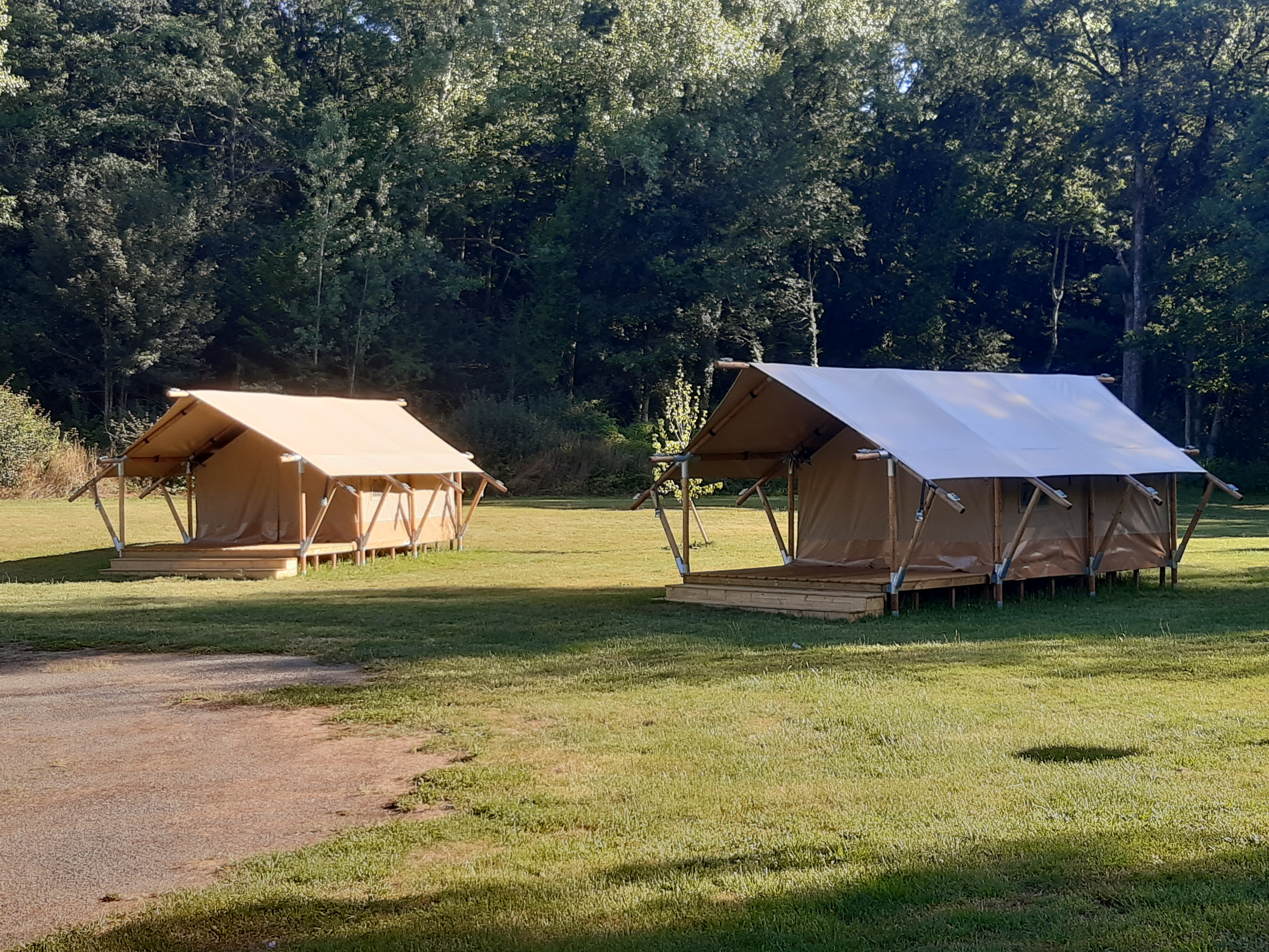 Camping Municipal de Vauchiron, Lusignan - photo 8