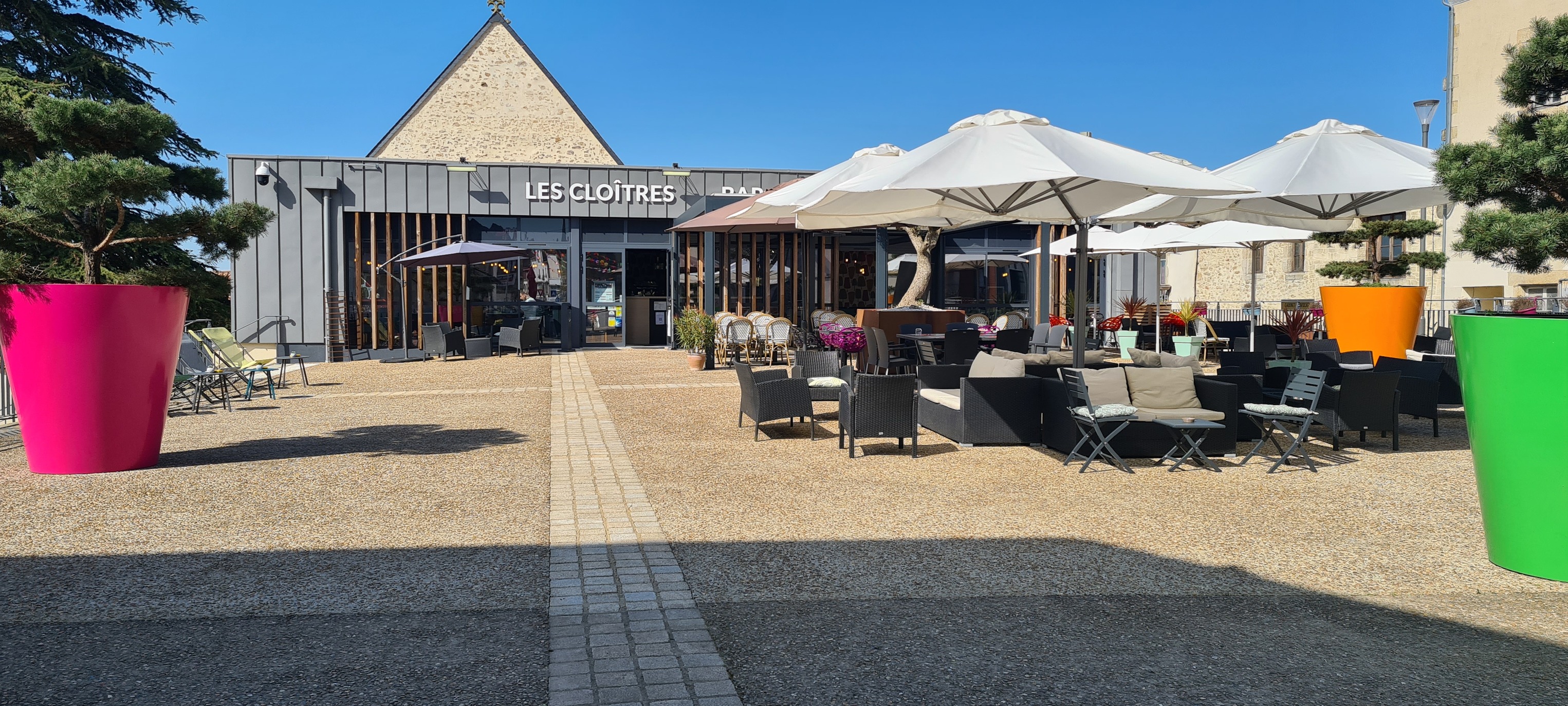 Bar-brasserie "Les Cloîtres"