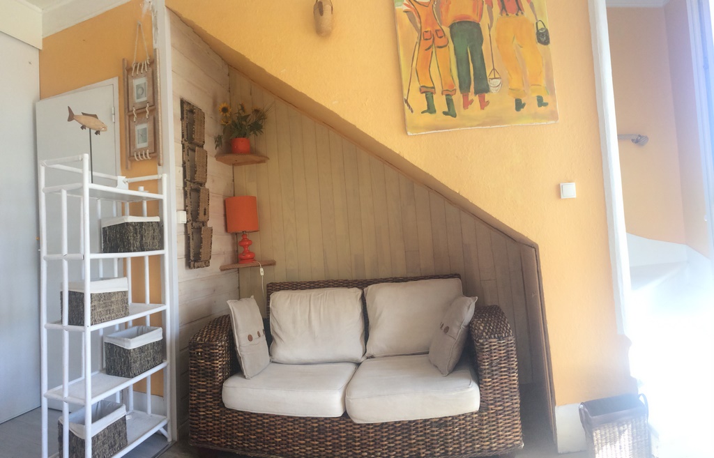 Amion Martine - BAINE